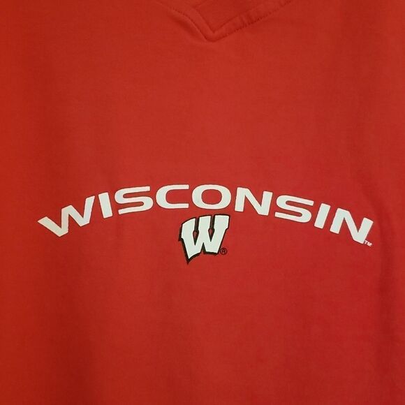 EUC Wisconsin Badgers Two Toned Starter Shirt Red Gray Youth Sz XL (16/1… - Picture 2 of 5